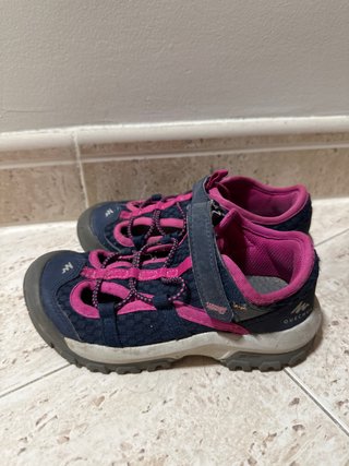 Quechua Zapatos Niña Azul/Rosa talla 28