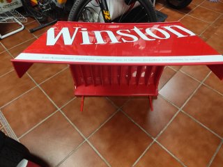 Expendedora vintage. WINSTON