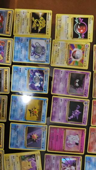 Lote 50 cartas de Pokémon Buen Estado