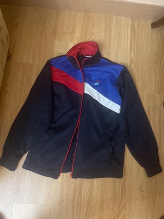 Chaqueta deportiva Educere azul y roja