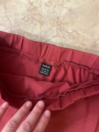 Conjunto Falda y Camiseta Burdeos