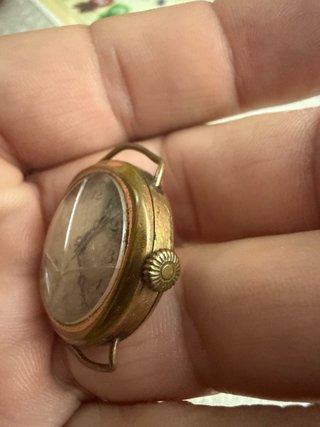Reloj de campaña antiguo