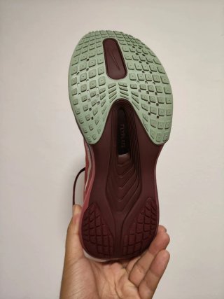 T44,5 Nike Zoom Fly 6  Rojas