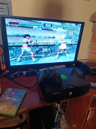 Xbox clásica con +1.000 juegos excelente estado