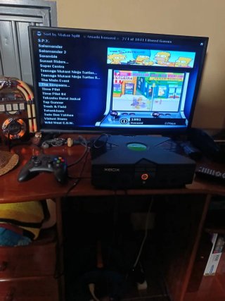 Xbox clásica con +1.000 juegos excelente estado