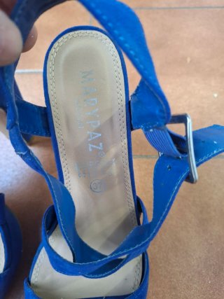 Zapatos de tacón azul
