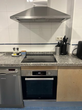 Cocina completa con electrodomésticos