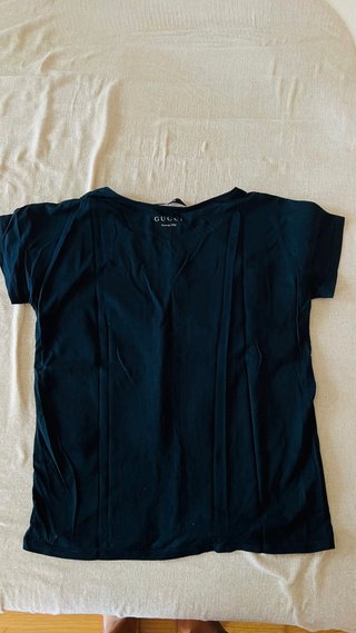 Camiseta y blusas  cada una 5€