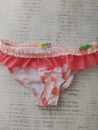 Bañadores niña LoLÖN Talla 128 7-8 años