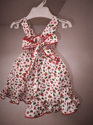 Vestido de bebé con estampado de cerezas