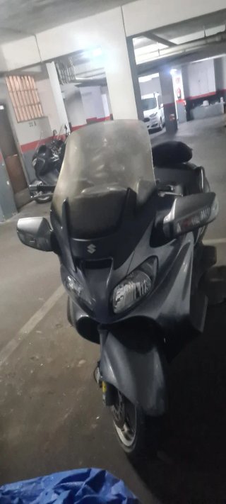 Suzuki Burgman 650 Gris