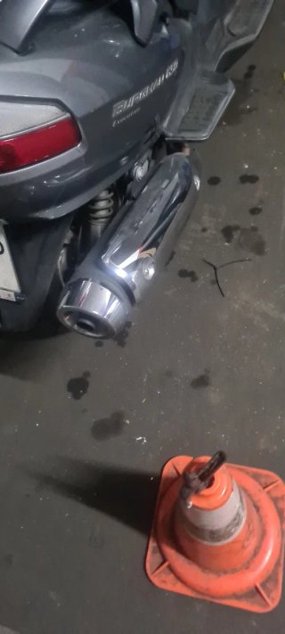 Suzuki Burgman 650 Gris