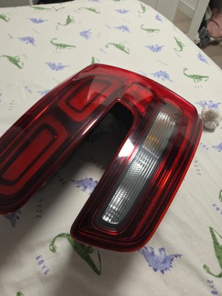 Piloto trasero Citroën c4 spaceturer 2021 rojo