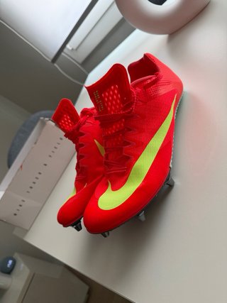 Zapatillas Nike Running Verdes y Rojas