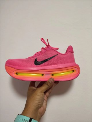 T40 Nike Vomero Premium rosas