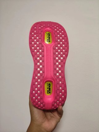 T40 Nike Vomero Premium rosas