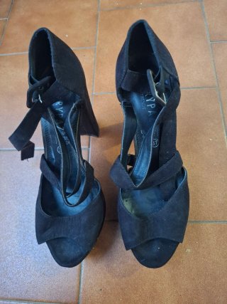 Zapatos de tacón negros talla 37