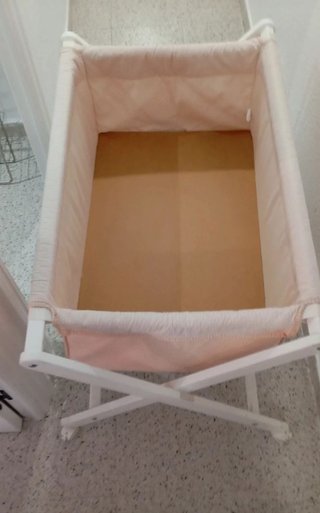 Minicuna con colchón nuevo