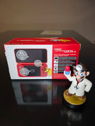 New Nintendo 2DS XL Edición Poké Ball