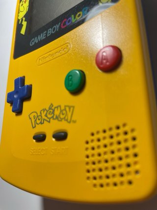 Game Boy Color Pokémon Pikachu + Pokémon Amarillo