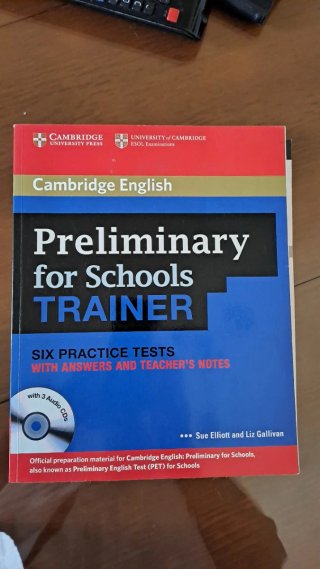 Libro de academia inglés