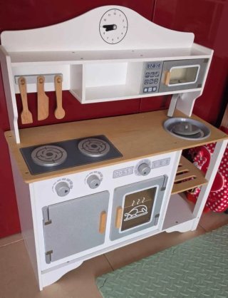 Cocinita infantil de madera