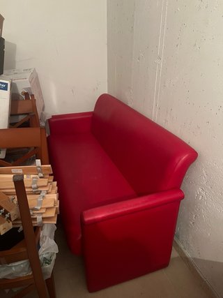 Sofá Polipiel Rojo