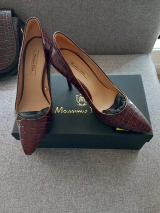 Bolso y Zapatos Massimo Dutti granate