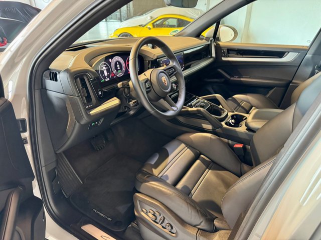 Porsche Cayenne 470cv Garantía Approved IVA DED