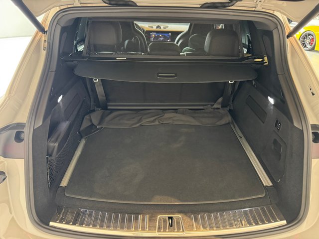Porsche Cayenne 470cv Garantía Approved IVA DED