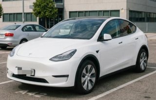 Tesla Model Y Dual Motor 2023