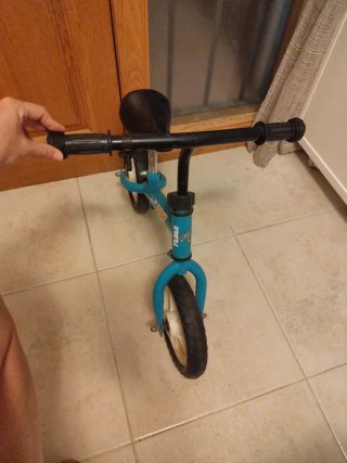 Bicicleta infantil azul