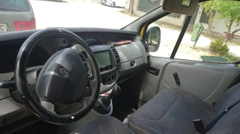 Renault Trafic 2002 - foto 1