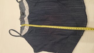 Top vaquero con tirantes y encaje
