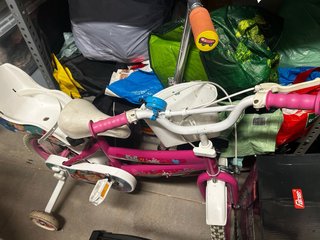 Bicicleta infantil niña rosa con ruedines