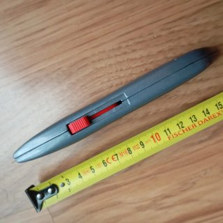 Cúter Stanley gris