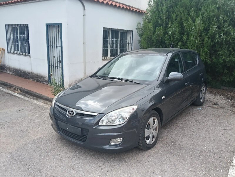 Hyundai i30 2010 - foto 1
