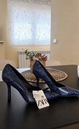 Tacones Zara Serpiente Azul Talla 37