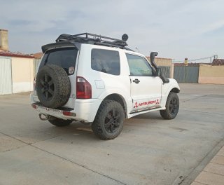 Mitsubishi Montero 2005