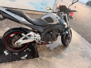 Suzuki GSX-R 600 Naked Plata/Negra