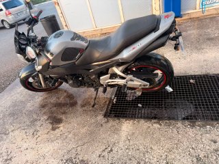 Suzuki GSX-R 600 Naked Plata/Negra