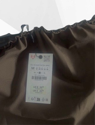 Talla M. Falda moka ZARA.