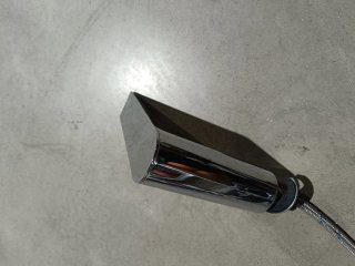 Grifo automático cromado con manguera