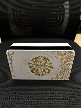 Nintendo Switch OLED Edizione Zelda impeccabile 10/10