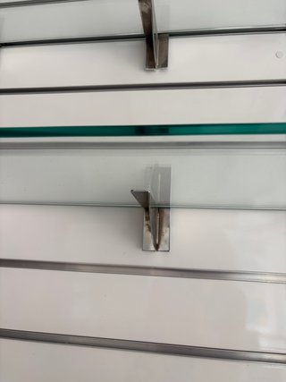 Góndola Central con Panel de Lamas y Cristales