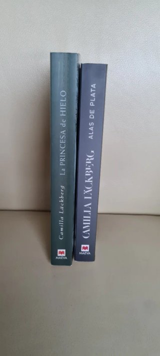Lote de 2 novelas de Camilla Läckberg