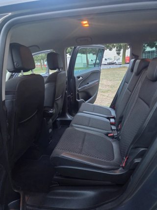 Opel zafira Excellent 2016