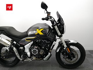 VOGE 525 ACX 2024 9395 kms.