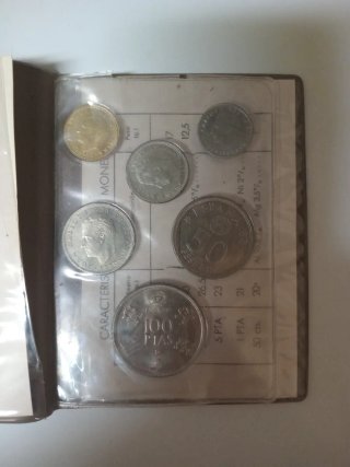 Monedas Mundial España 82.        Tres estuches