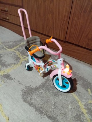 Bicicleta de juguete nueva con luces